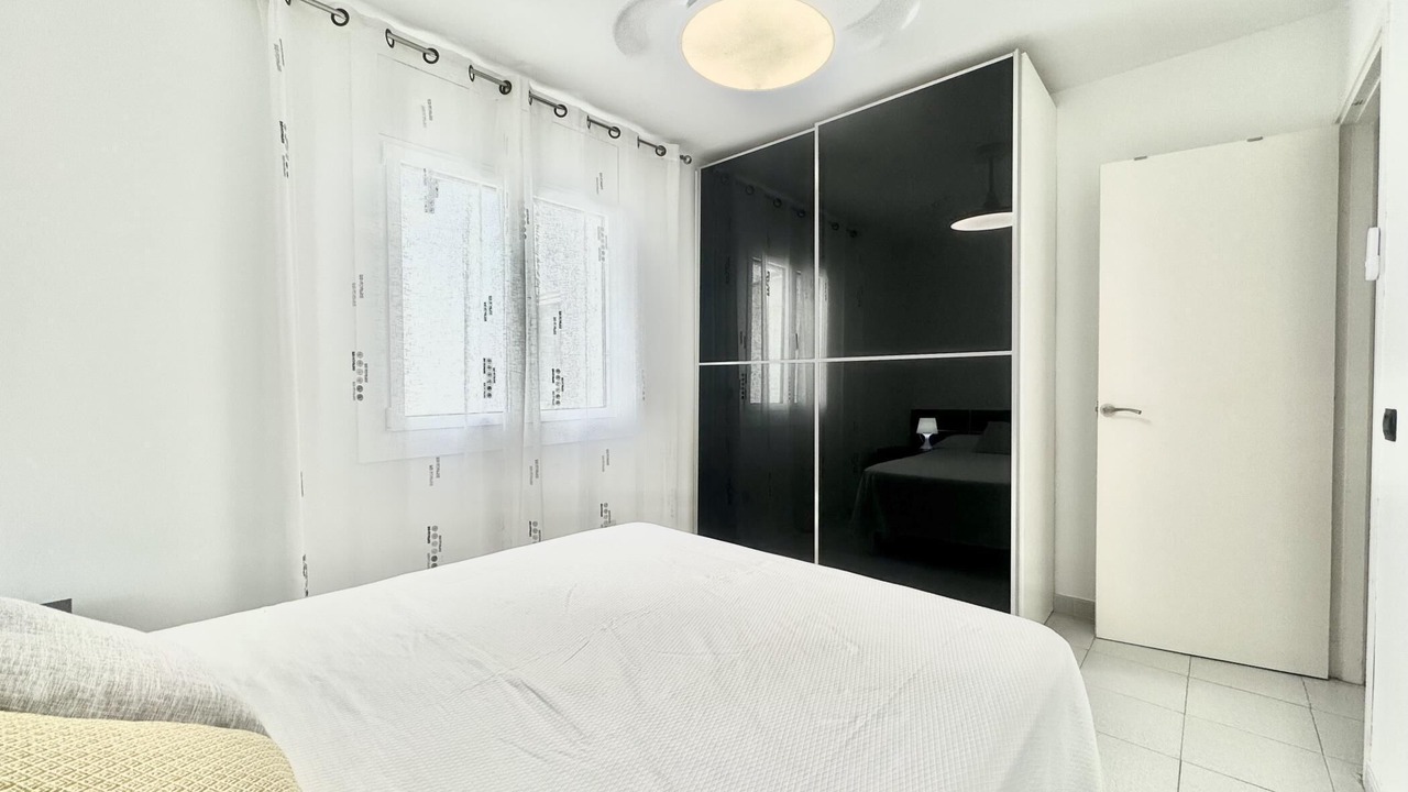 Photo of Bedroom in Roses Town Center