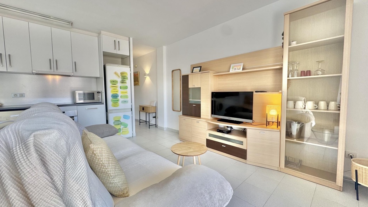 Photo of Livingroom in Roses Town Center