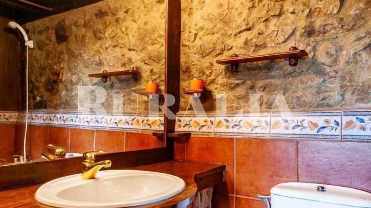 Photo of Bathroom in Llamigo