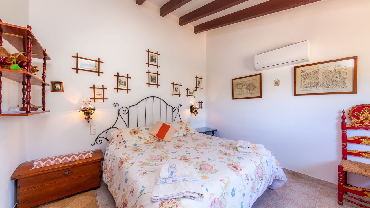 Photo of Bedroom in Fornalutx
