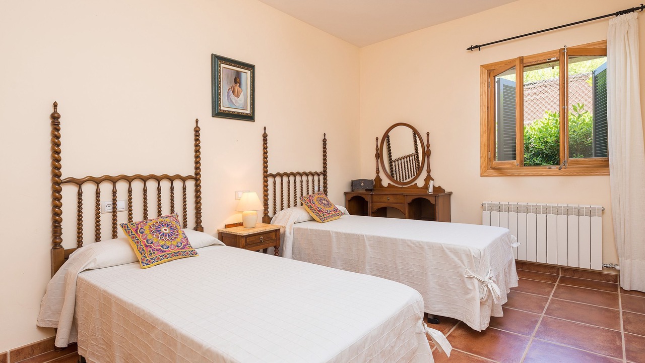 Photo of Bedroom in Es Garrovers