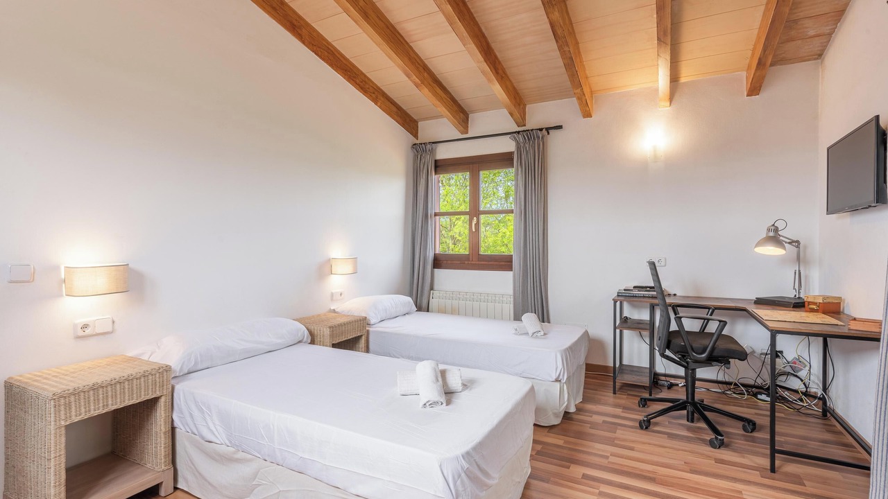 Photo of Bedroom in Biniali