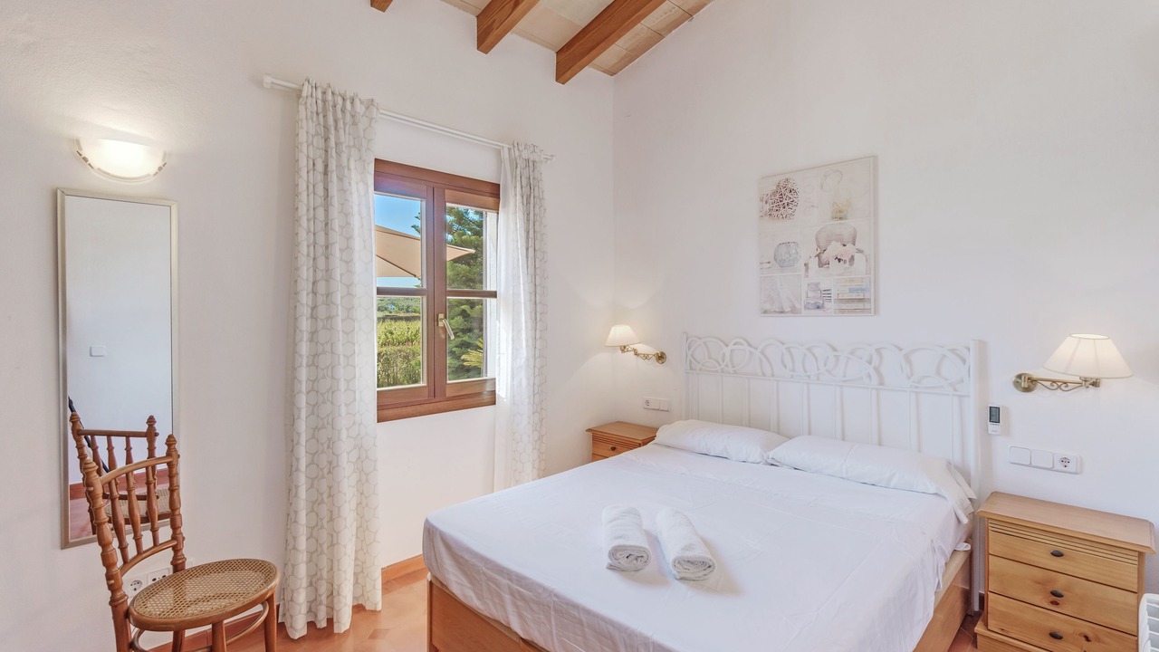 Photo of Bedroom in Biniali