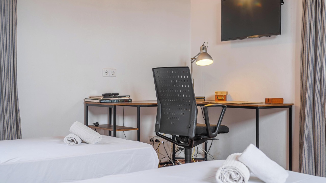 Photo of Bedroom in Biniali