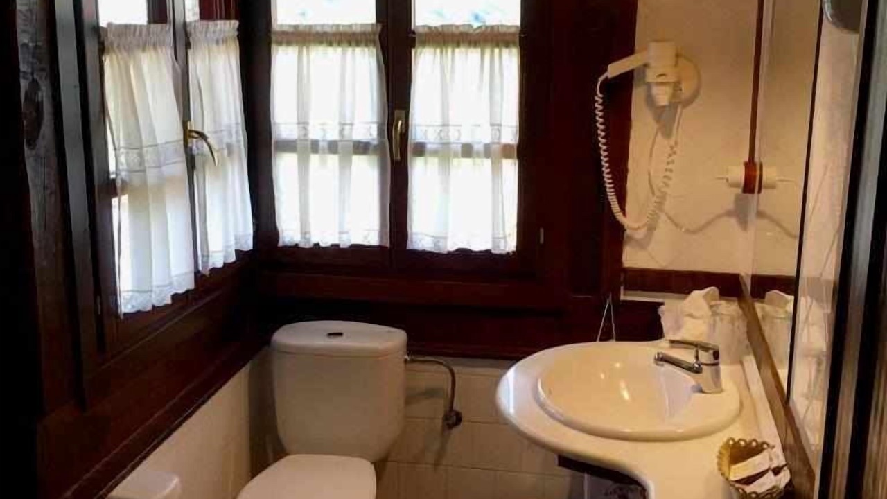 Photo of Bathroom in Sames