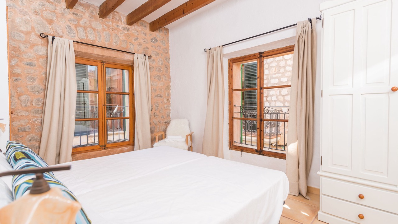 Photo of Bedroom in Soller