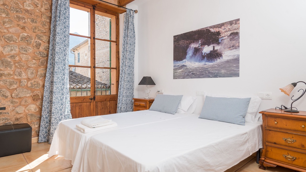Photo of Bedroom in Soller