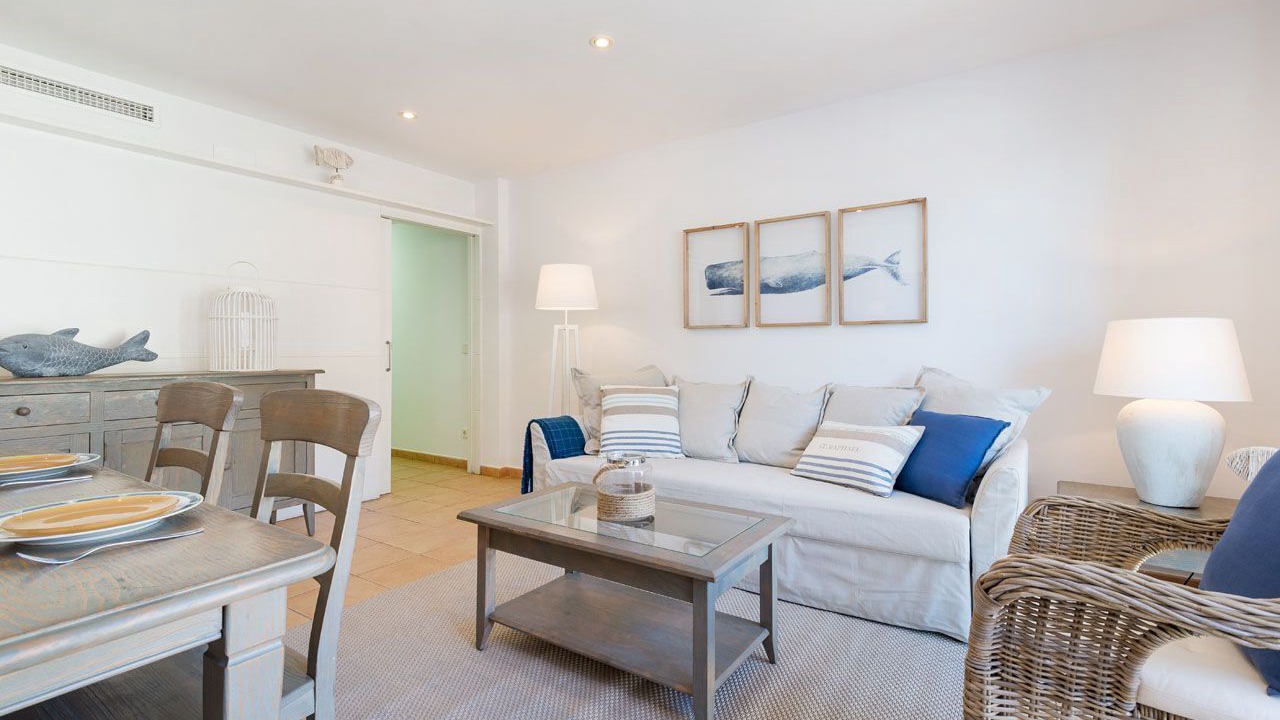 Photo of Livingroom in Tamariu