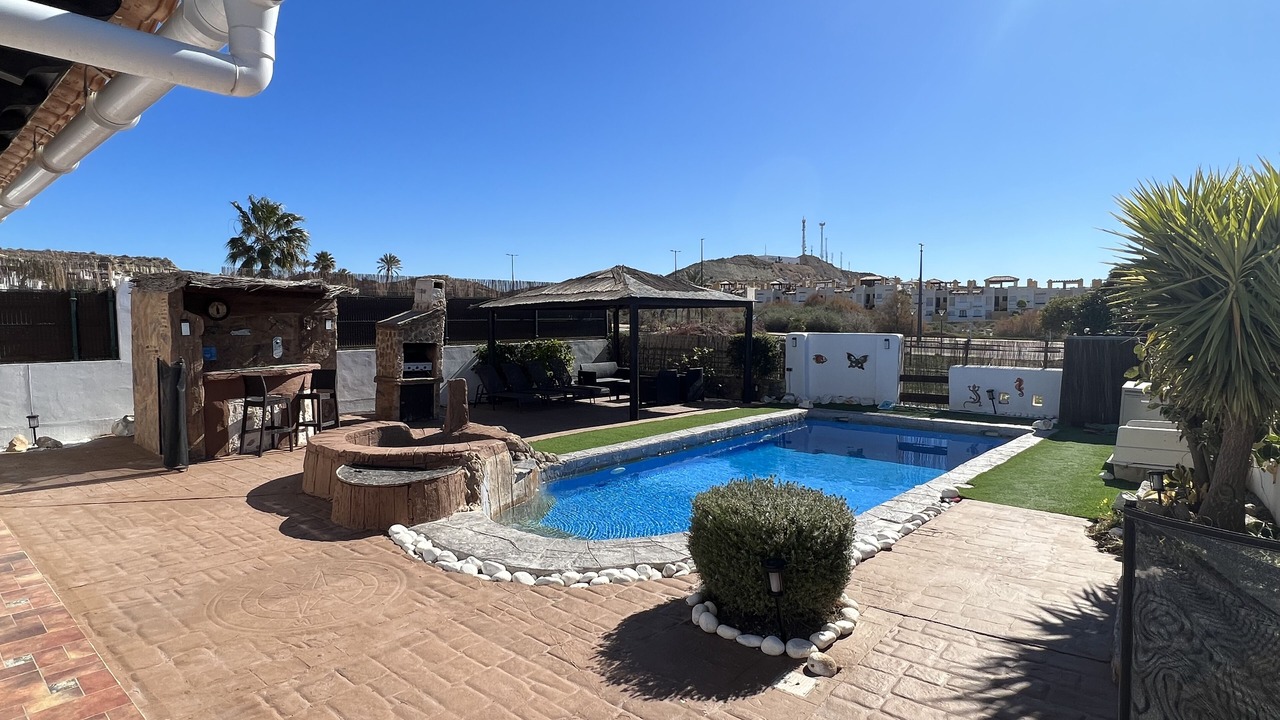 Photo of Outdoor in Vera