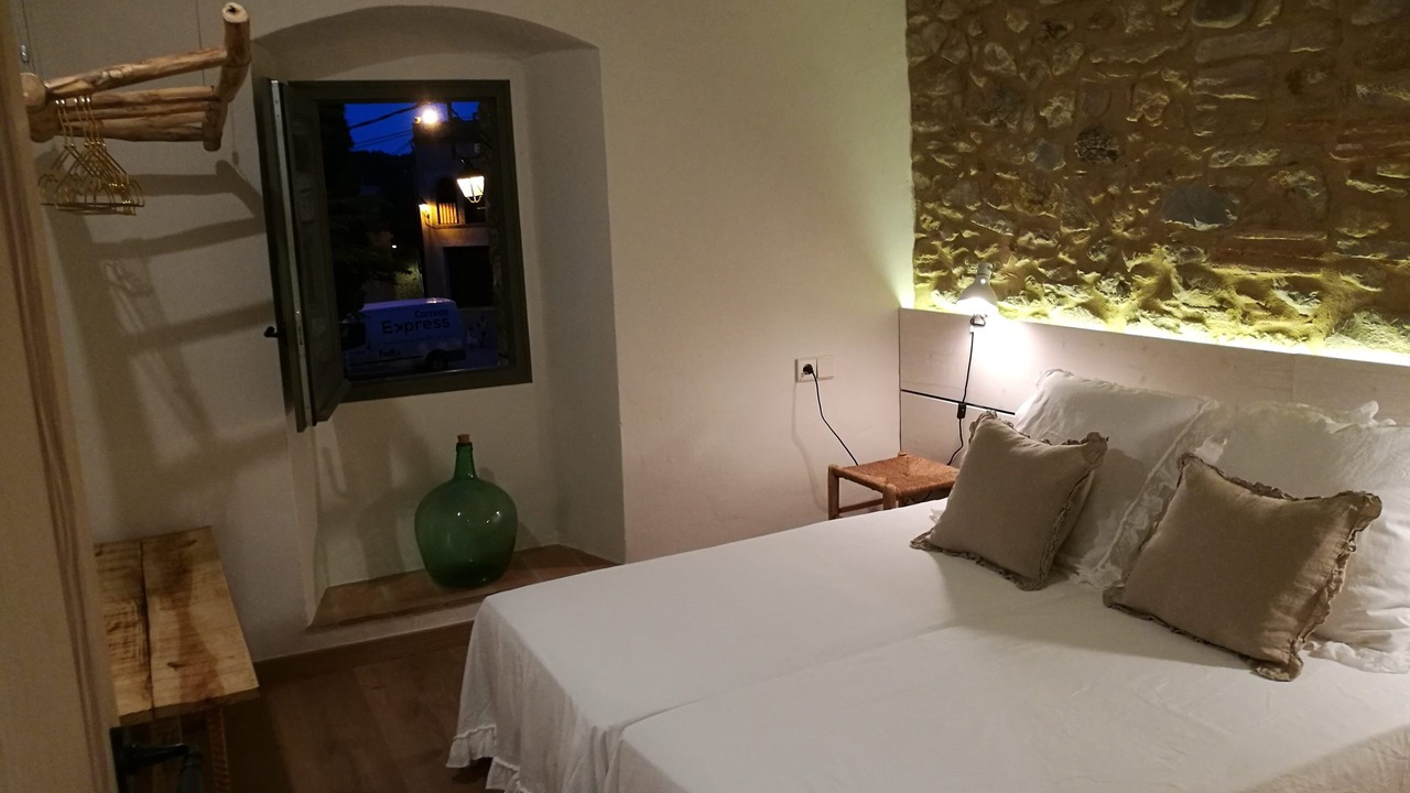 Photo of Bedroom in La Pera