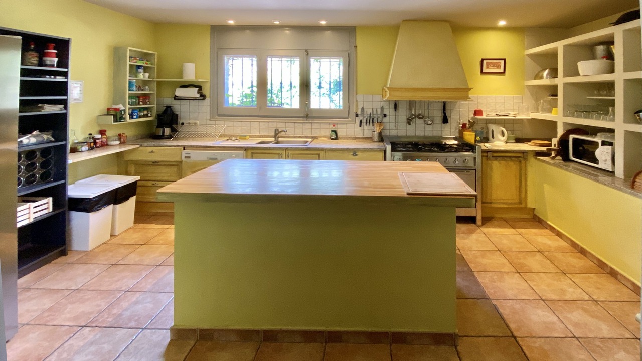 Photo of Kitchen in Roses