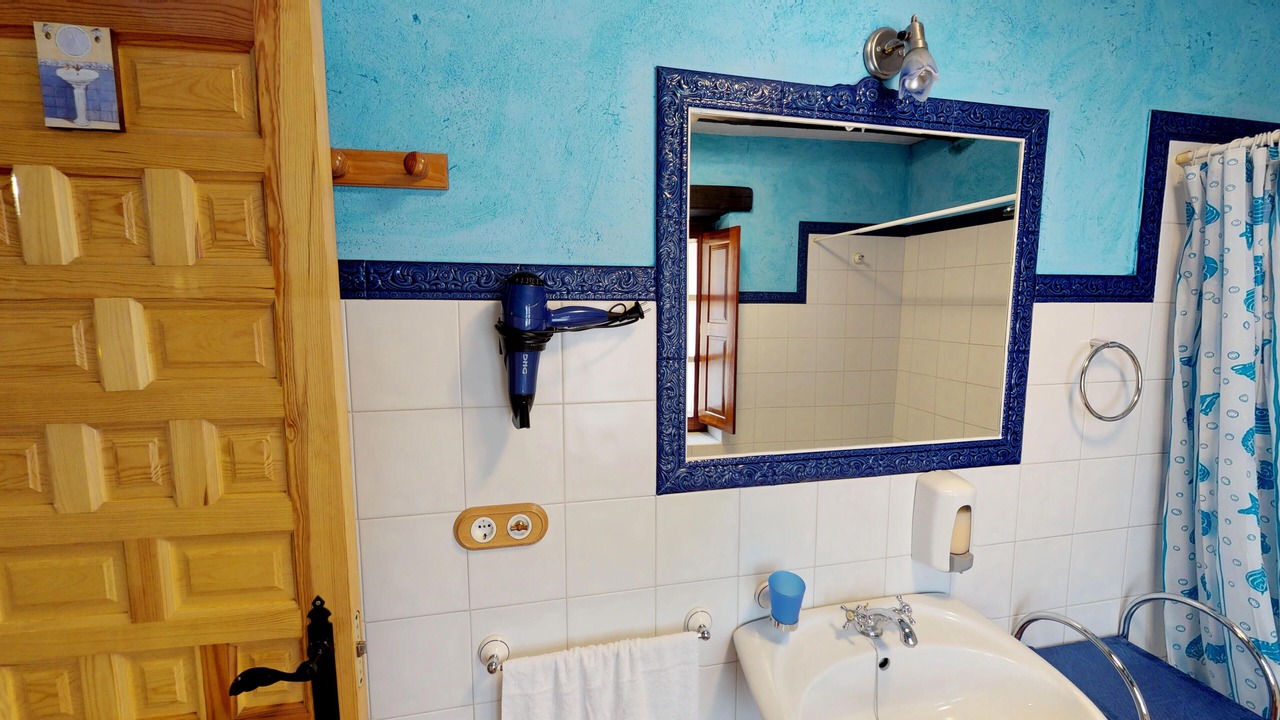 Photo of Bathroom in Villanueva de Arriba