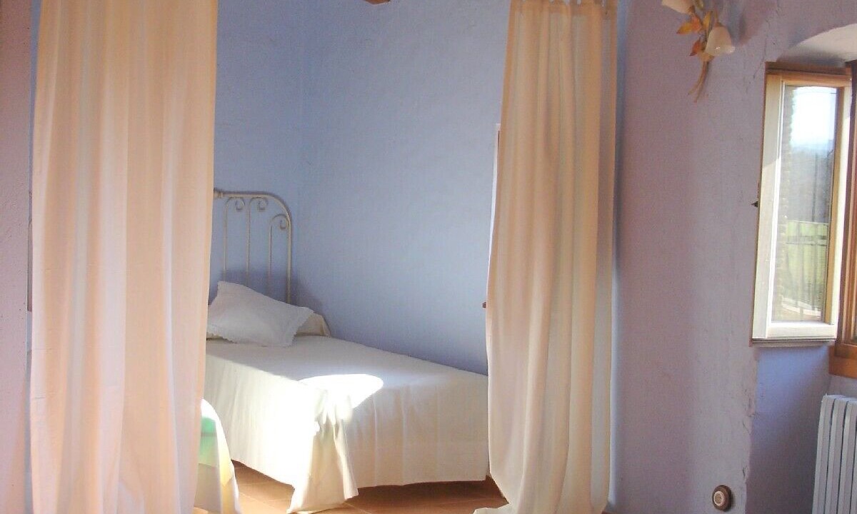Photo of Bedroom in Garrigas