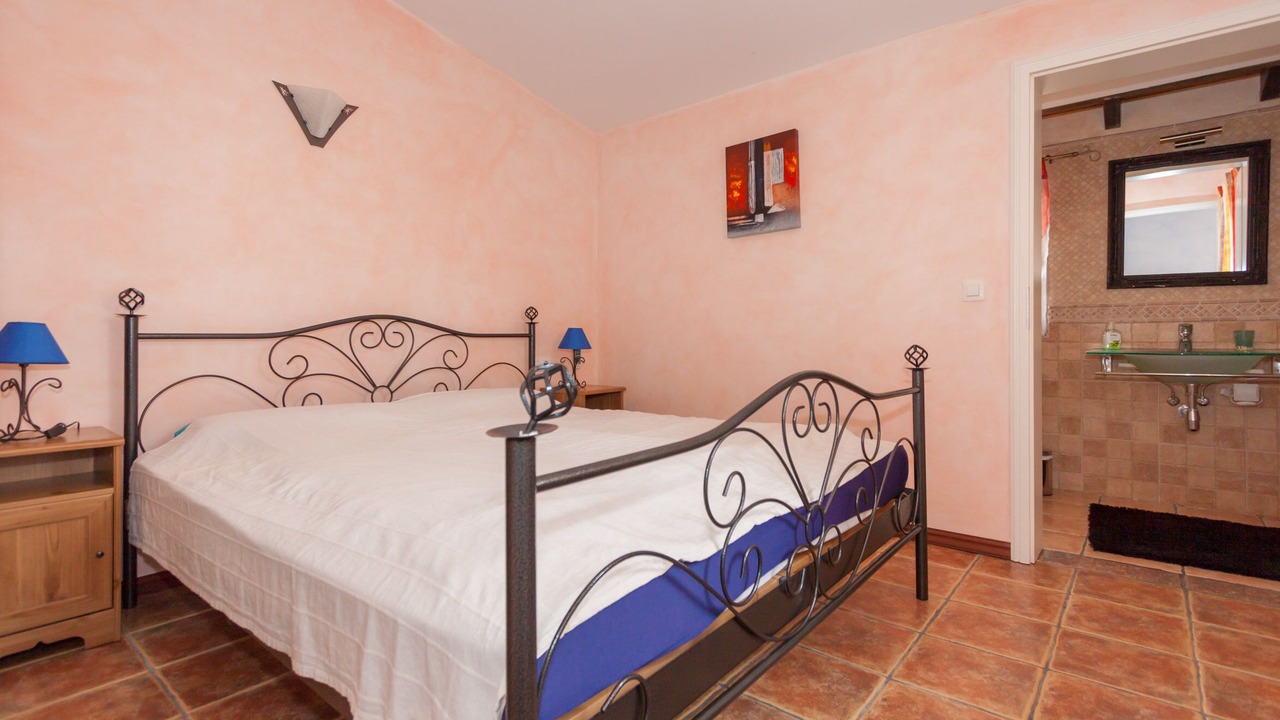 Photo of Bedroom in Chayofa