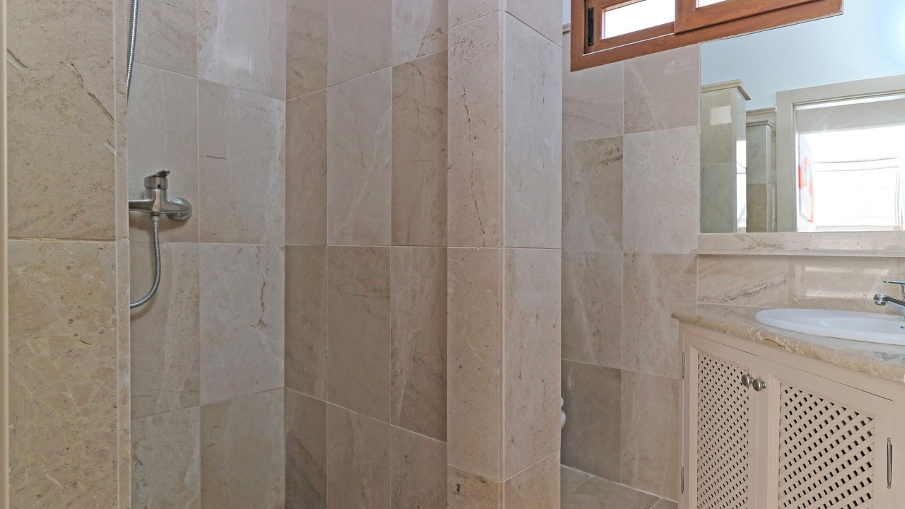 Photo of Bathroom in El Beal