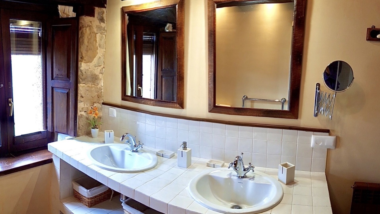 Photo of Bathroom in Vinuesa
