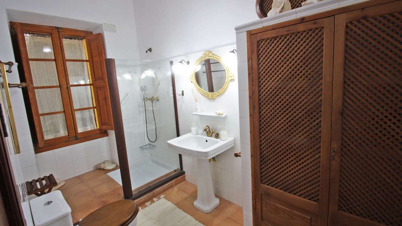 Photo of Bathroom in Alconasser