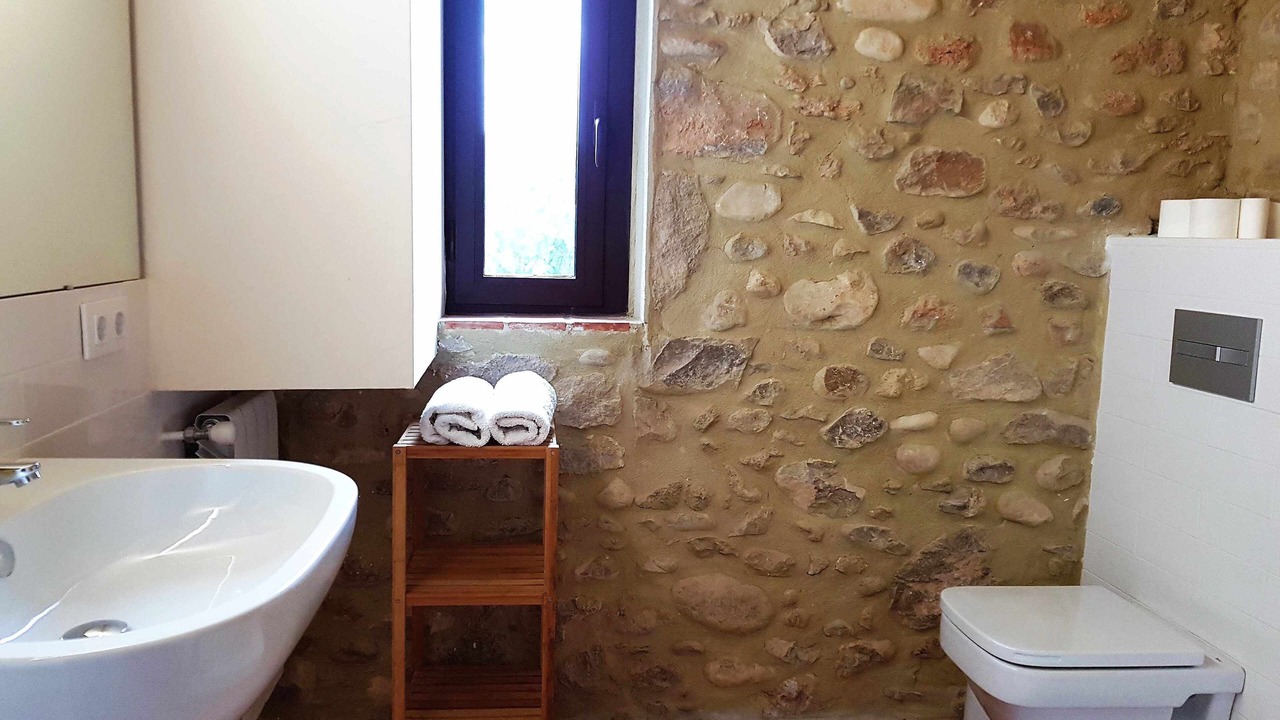 Photo of Bathroom in Queixas