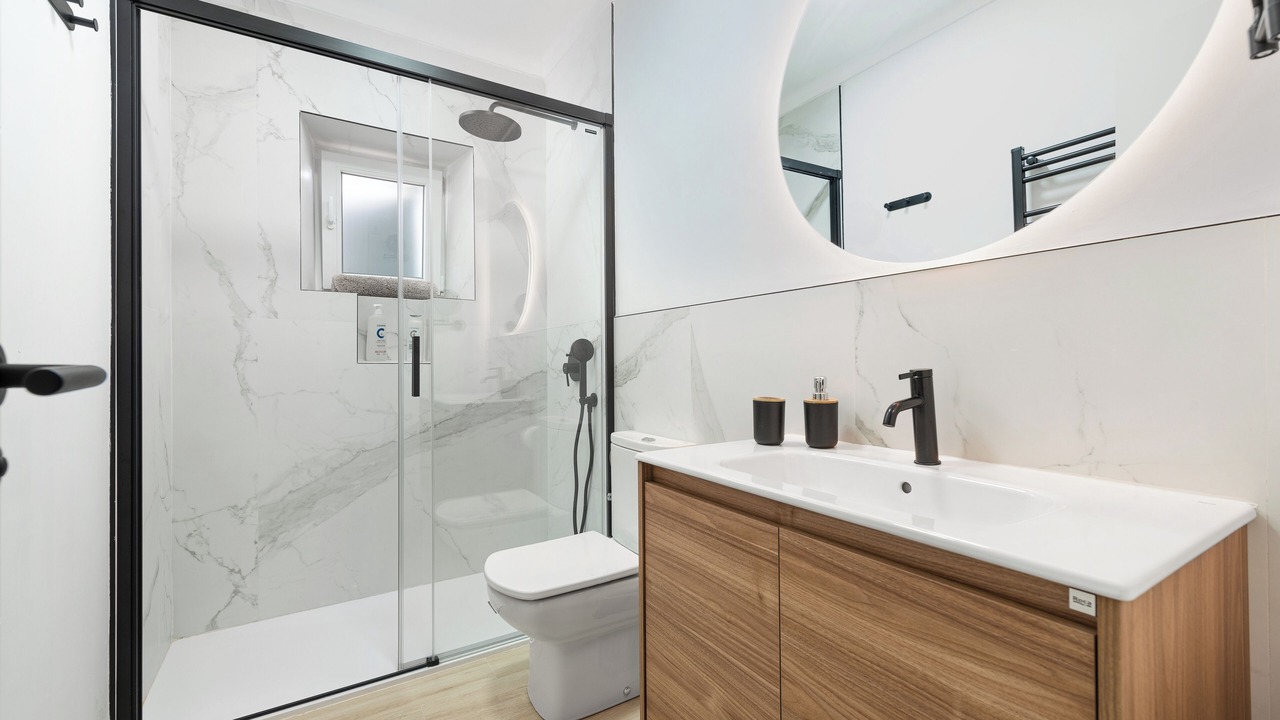 Photo of Bathroom in Alaro
