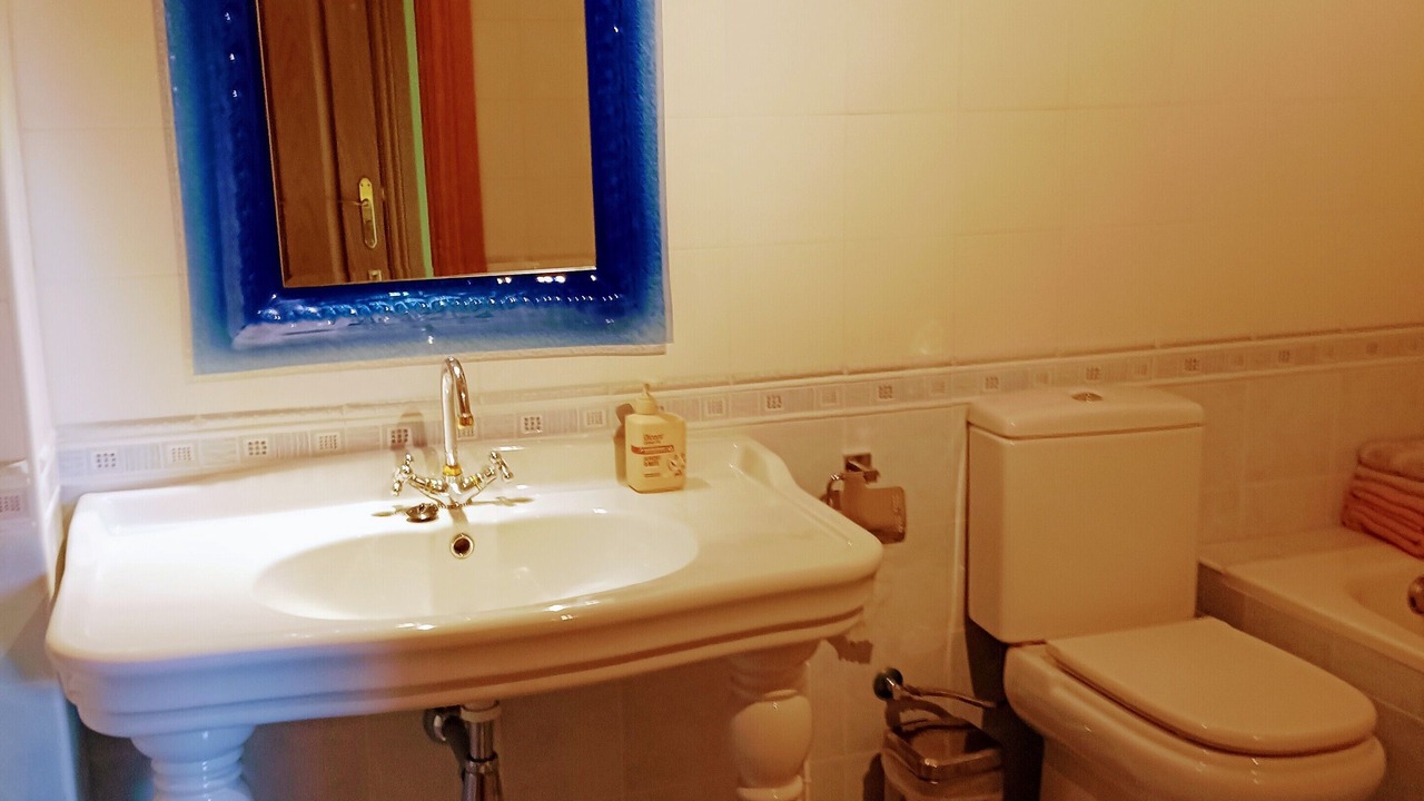 Photo of Bathroom in Carbajal de la Legua