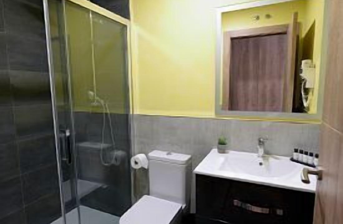 Photo of Bathroom in San Leonardo de Yague