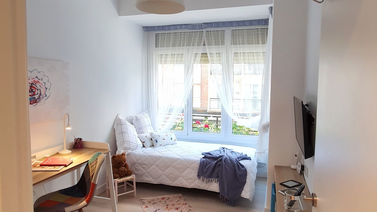 Photo of Bedroom in Logrono City Centre