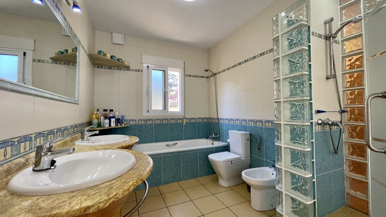 Photo of Bathroom in Los Gallardos