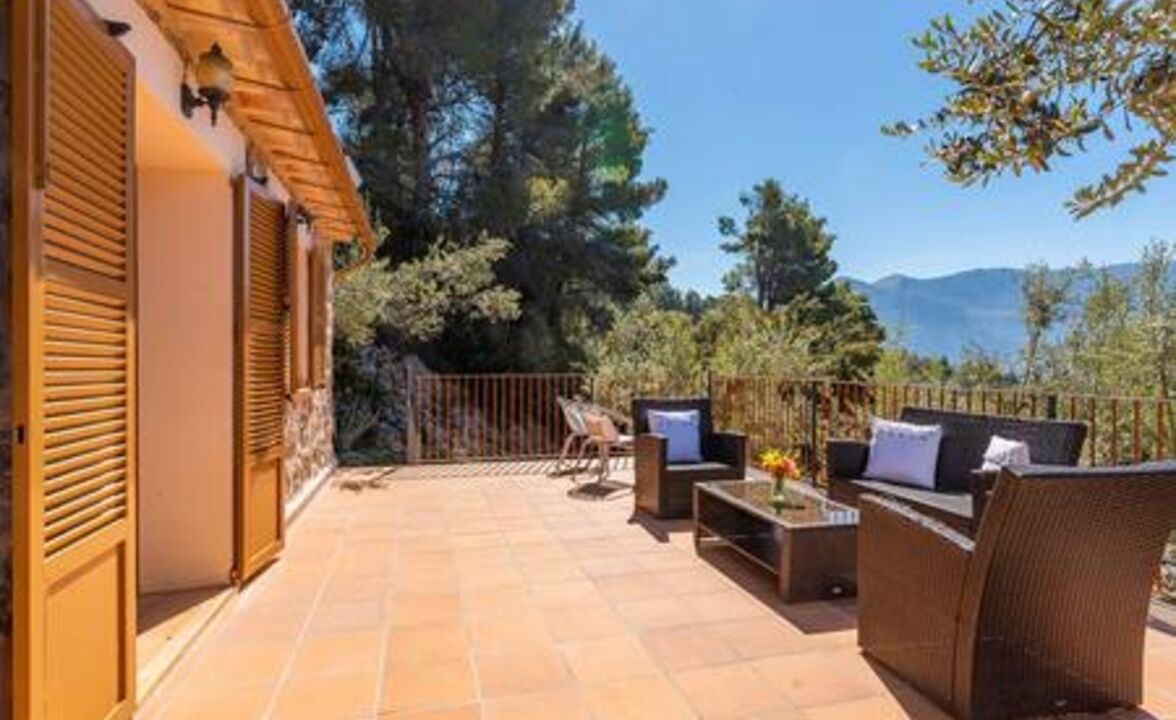 Photo of Patio Balcony in Fornalutx
