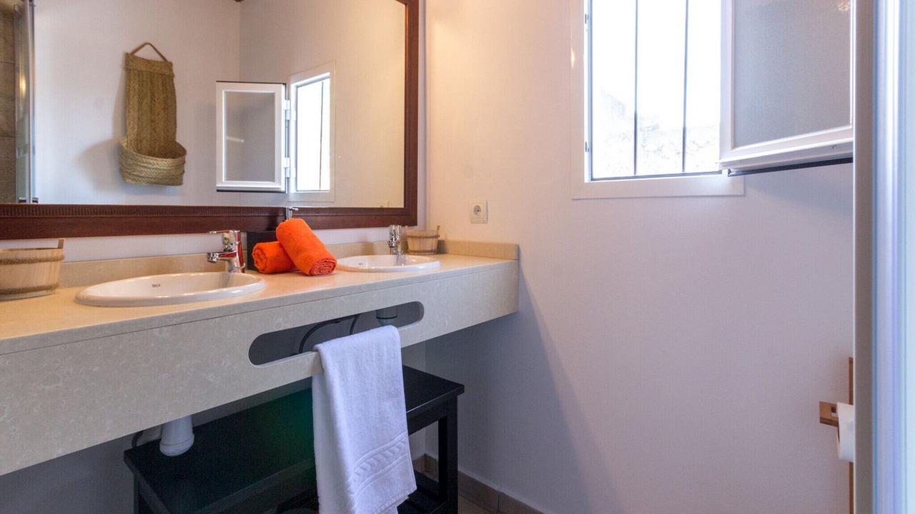 Photo of Bathroom in Sant Josep de sa Talaia
