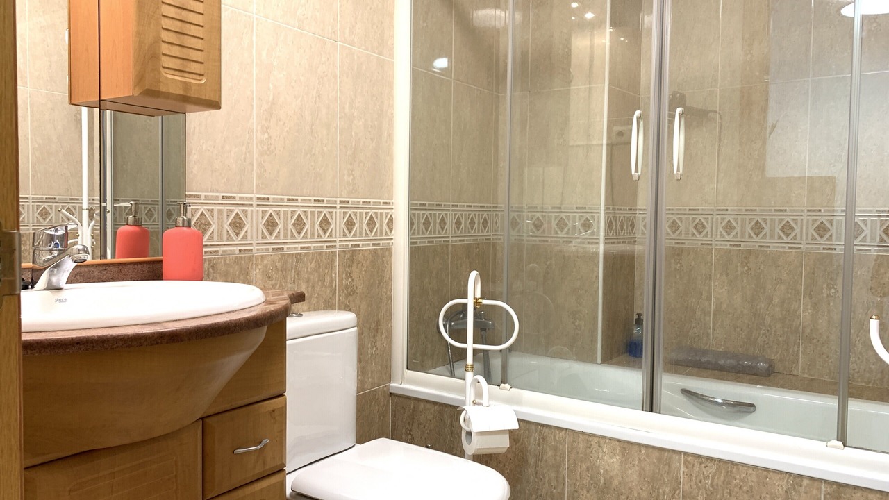 Photo of Bathroom in Leon