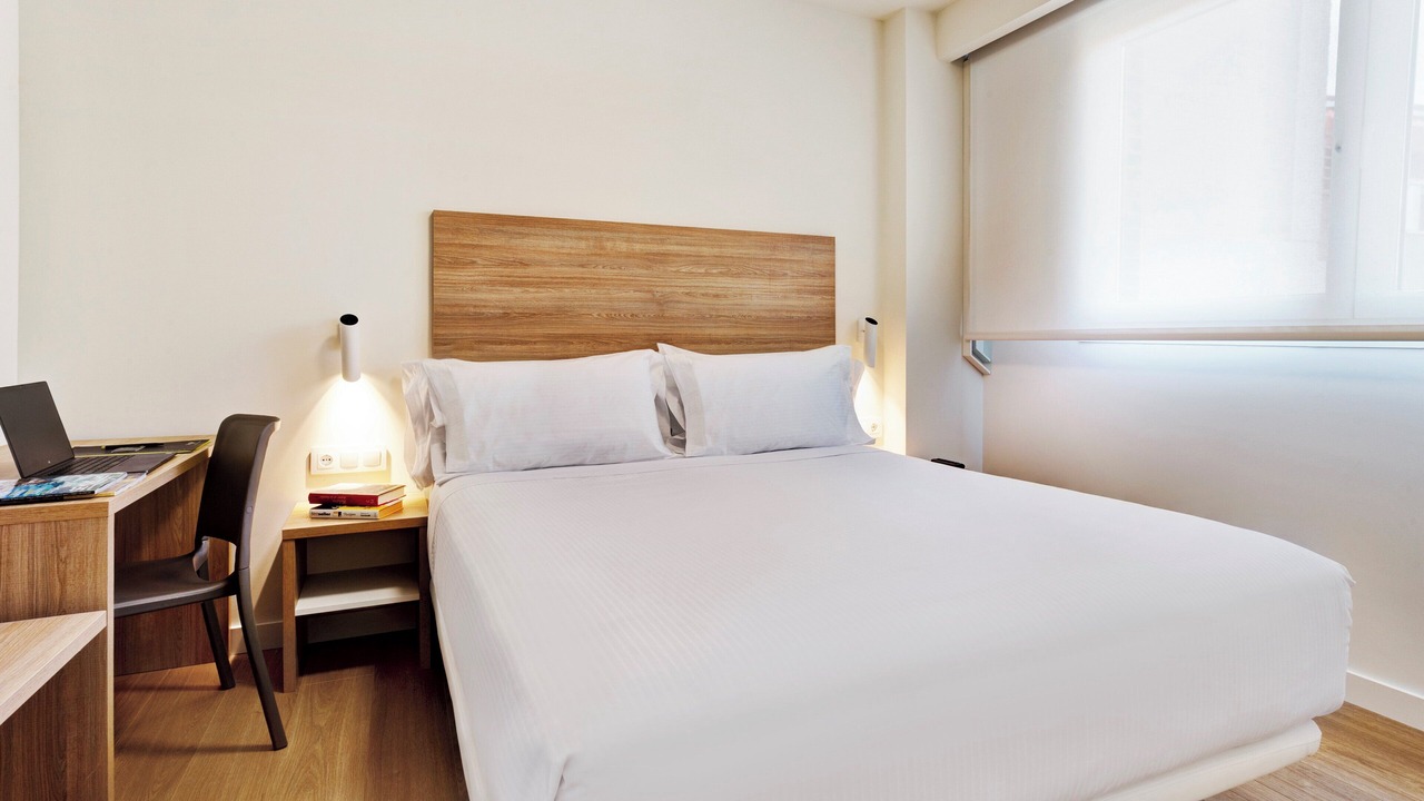 Photo of Bedroom in Logrono City Centre