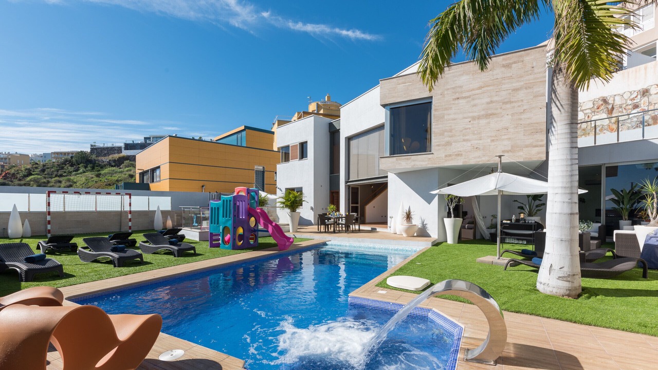 Photo of Outdoor in Acoran