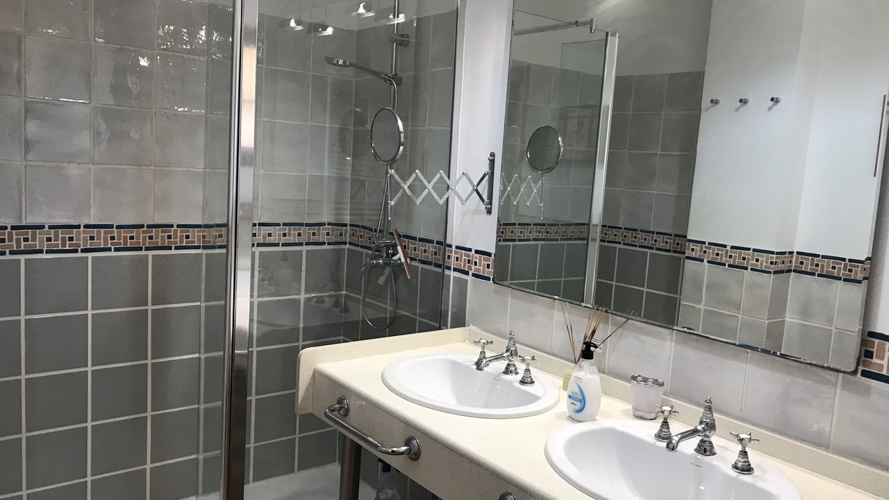 Photo of Bathroom in Cunas