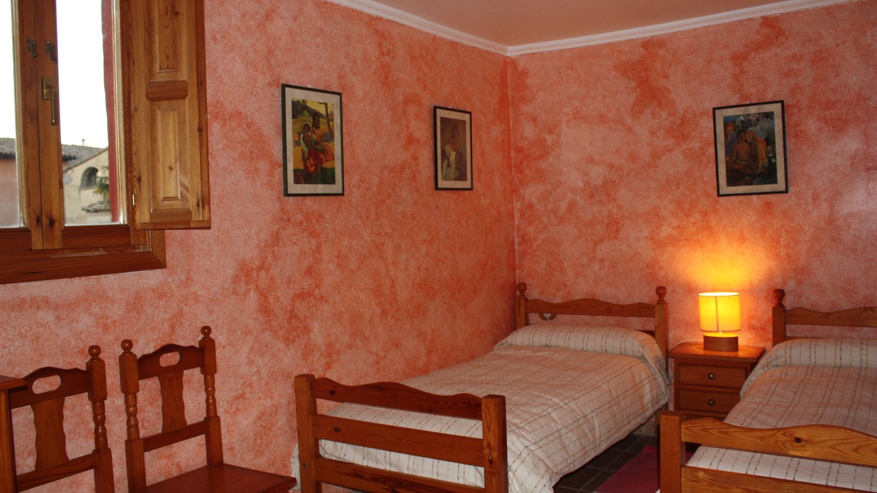 Photo of Bedroom in Angues