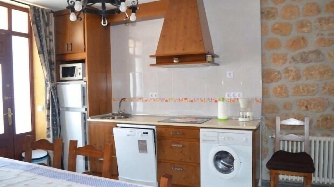 Photo of Kitchen in Canicosa de la Sierra