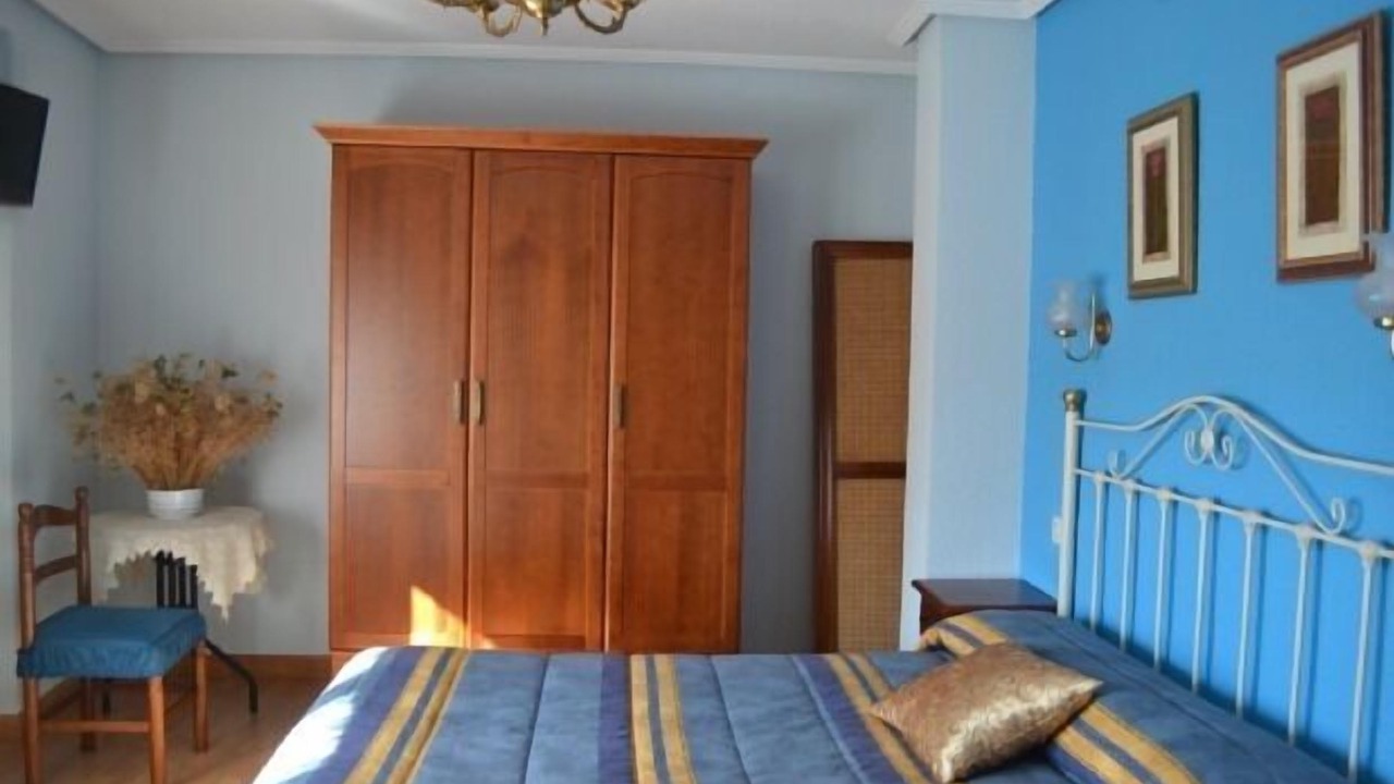 Photo of Bedroom in Canicosa de la Sierra