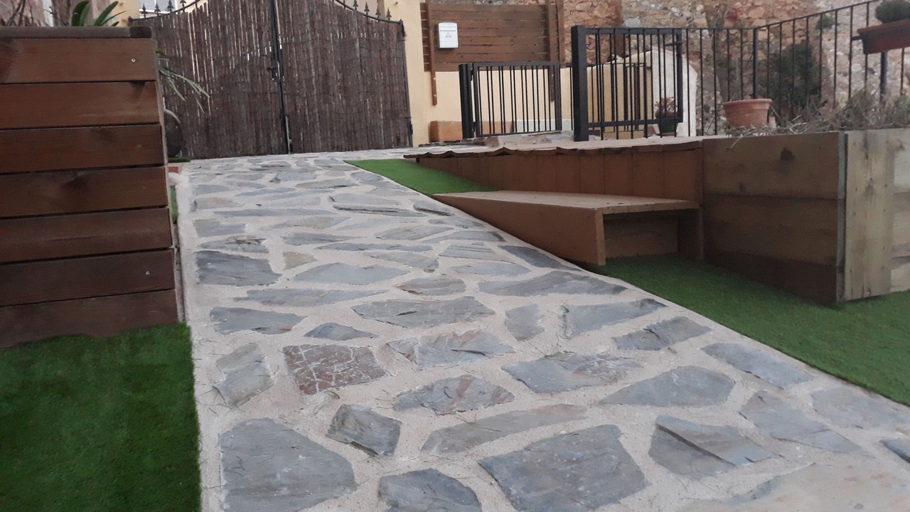 Photo of Outdoor in Albons