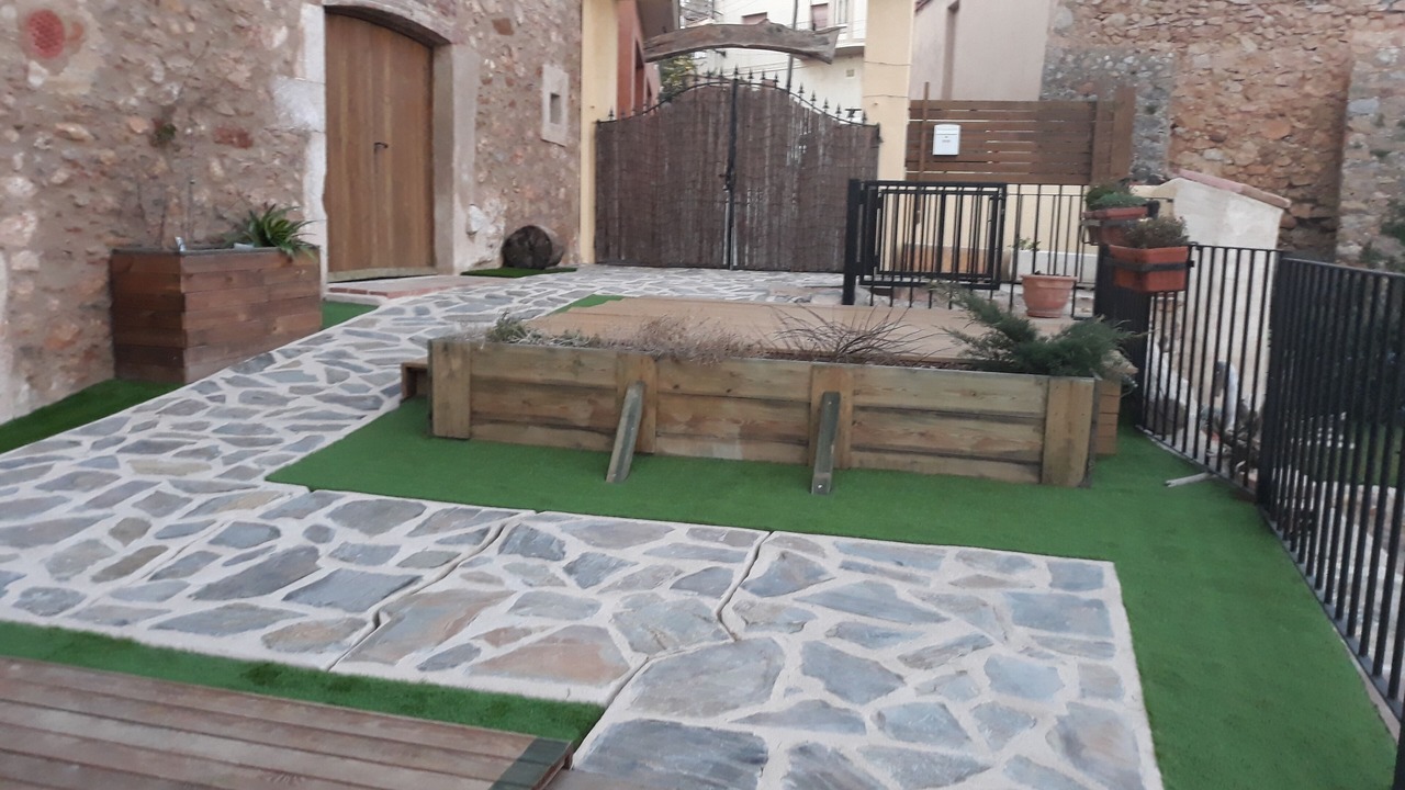 Photo of Outdoor in Albons