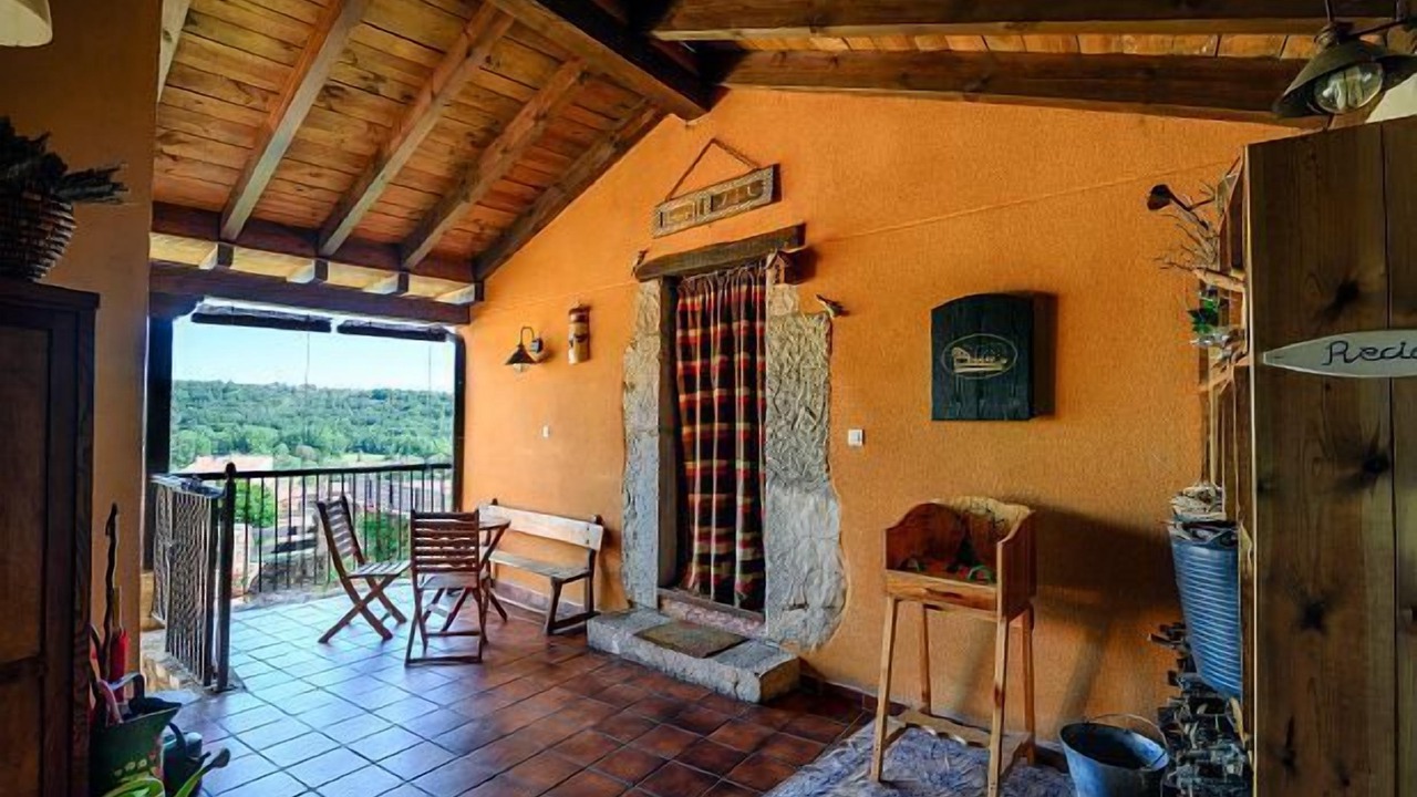 Photo of Patio Balcony in Brugos de Fenar
