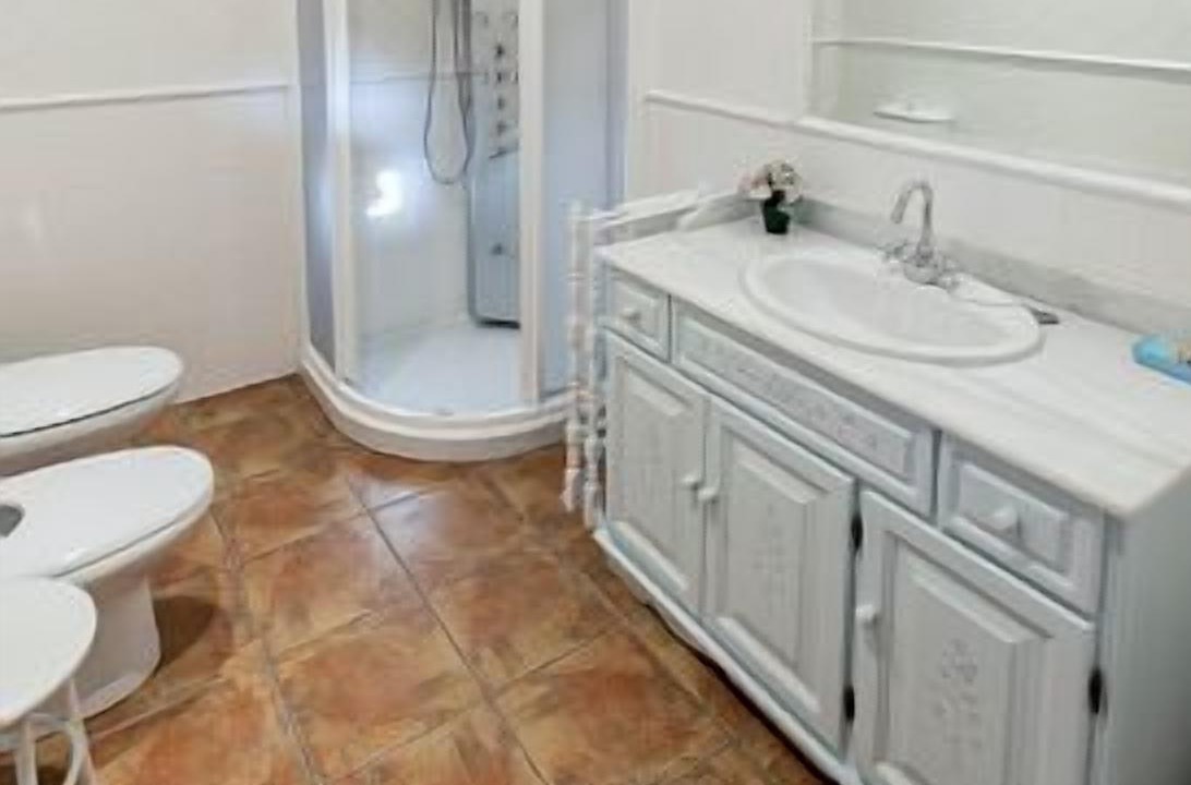 Photo of Bathroom in Pradena