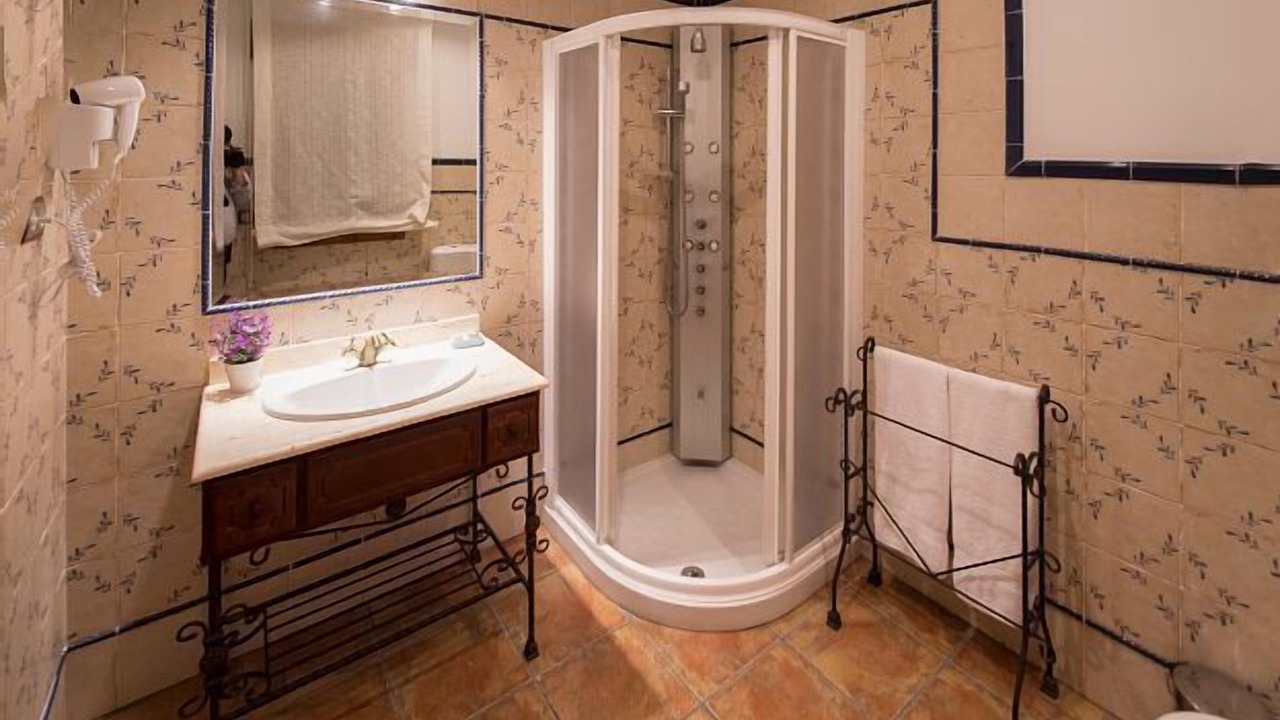 Photo of Bathroom in Pradena