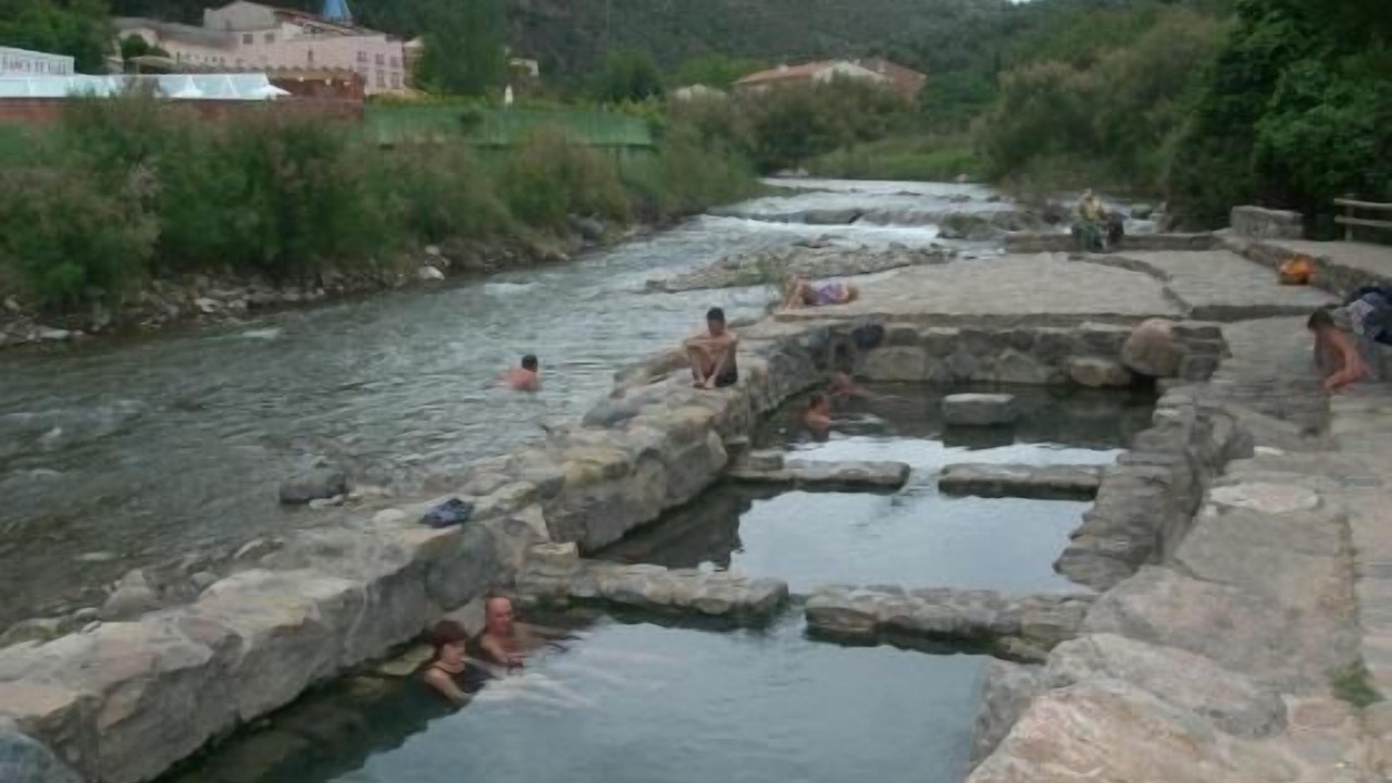 Photo of Outdoor in Navalsaz