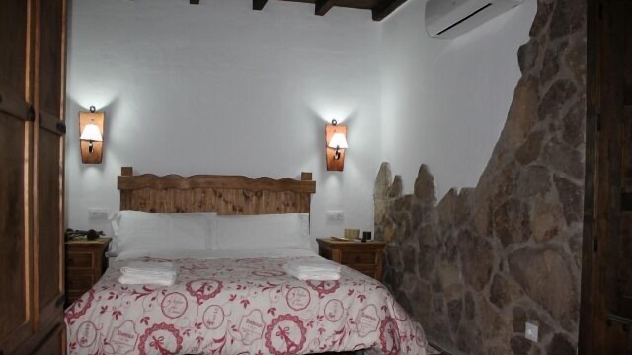 Photo of Bedroom in Casas del Castanar