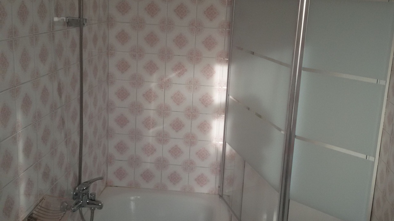 Photo of Bathroom in Poio