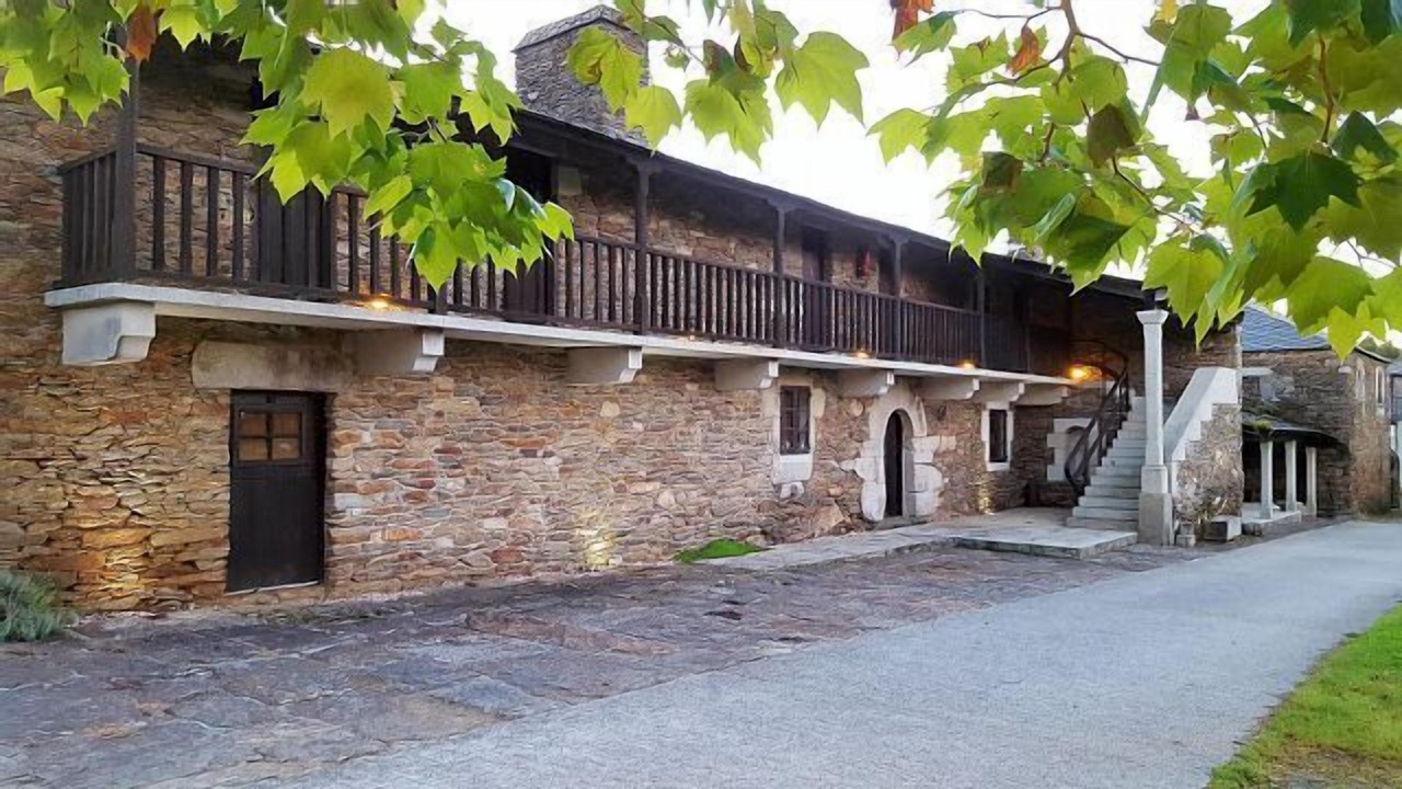 Photo of Outdoor in Manon