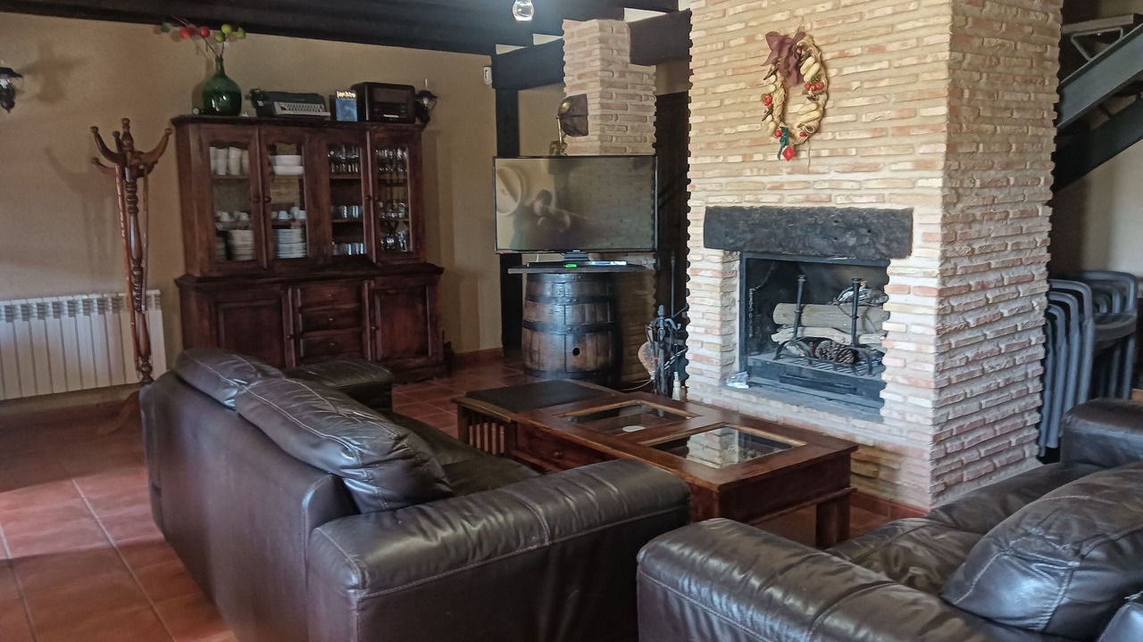 Photo of Livingroom in Turrubuelo