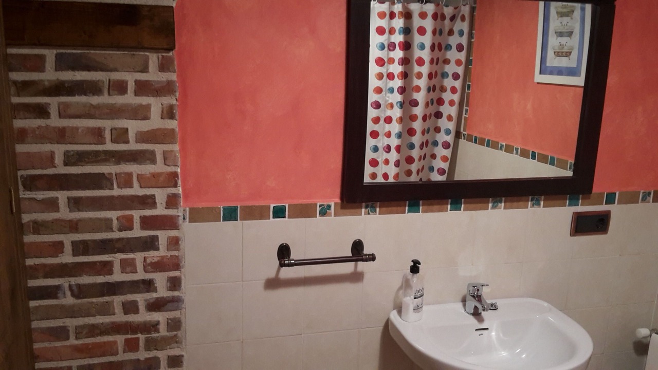 Photo of Bathroom in Mozoncillo de Juarros