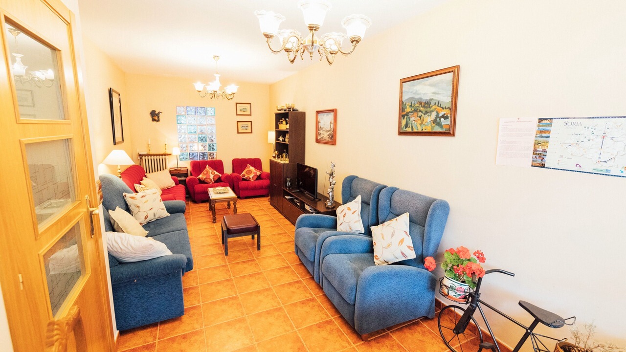 Photo of Livingroom in San Leonardo de Yague