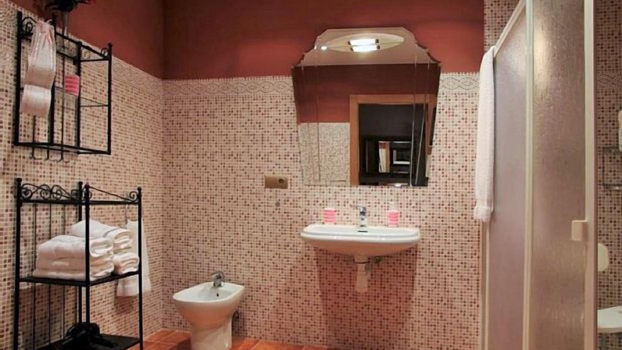 Photo of Bathroom in San Leonardo de Yague