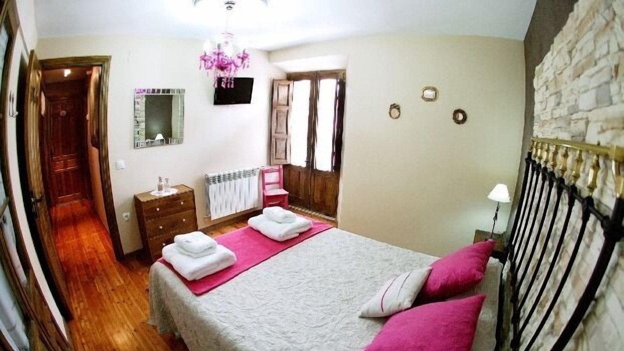 Photo of Bedroom in Pradena